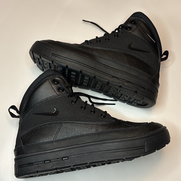 Nike Woodside High Big Kids Boots ACG Black Winter Boots 6Y